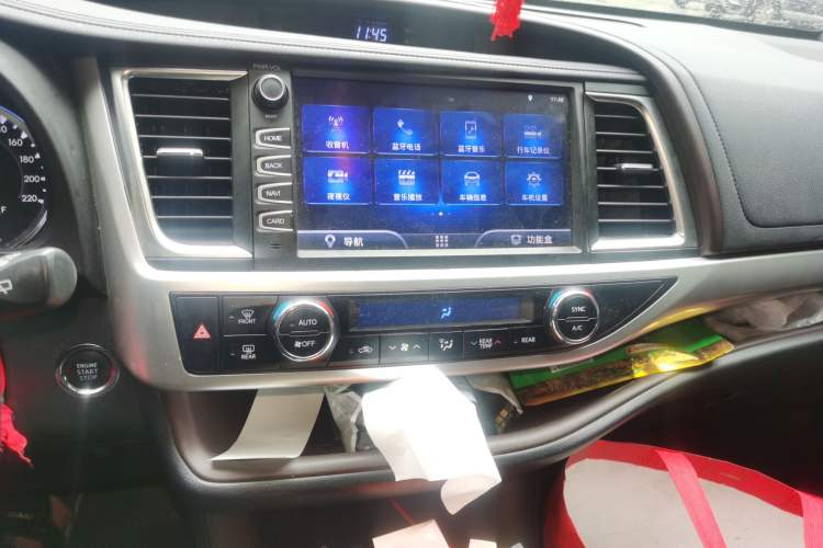 Used Toyota Highlander 2021 2.0T Four-Wheel Drive Luxury Edition 7 Seats Audio And AC Panel