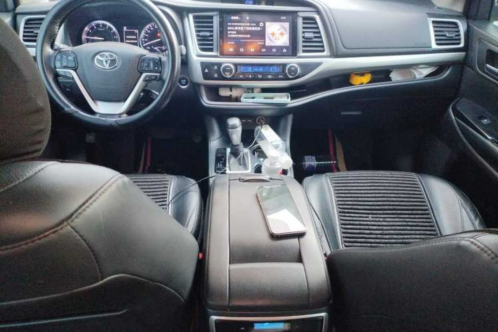 Used Toyota Highlander 2021 2.0T Four-Wheel Drive Luxury Edition 7 Seats Center Console