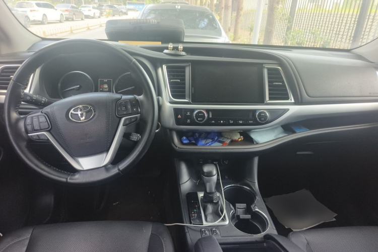 Used Toyota Highlander 2021 2.0T Four-Wheel Drive Prestige Version 7 Seats Center Console