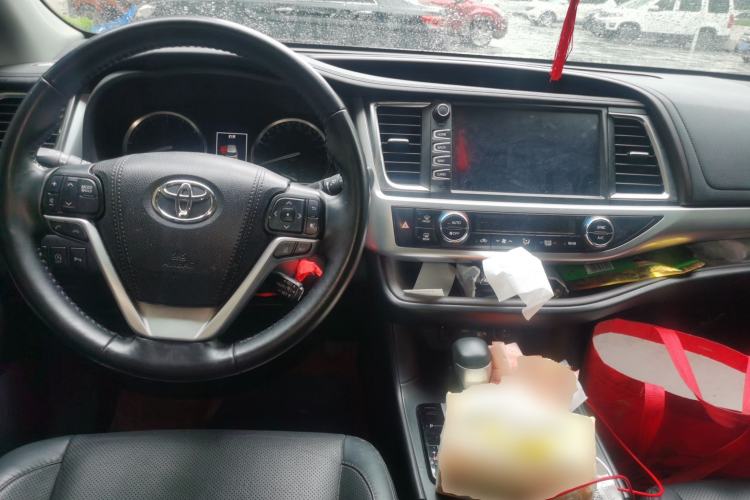 Used Toyota Highlander 2021 2.0T Four-Wheel Drive Luxury Edition 7 Seats Center Console