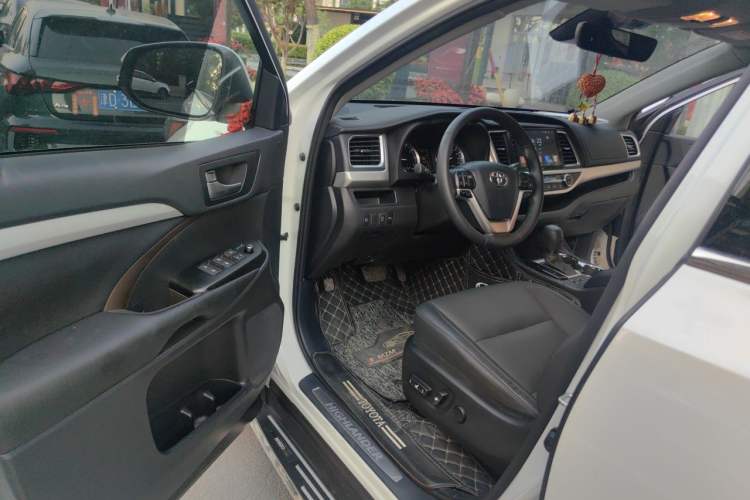Used Toyota Highlander 2021 2.0T Four-Wheel Drive Knight Edition 7 Seats Driver Seat