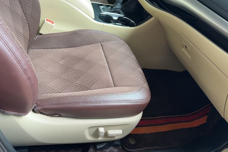 Used Toyota Highlander 2021 2.0T Four-Wheel Drive Elite Edition 7-Seater Driver Seat