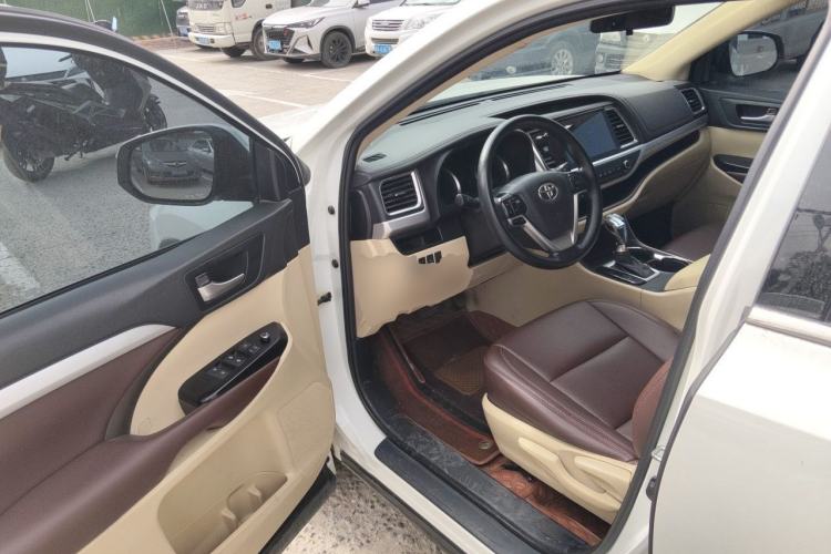 Used Toyota Highlander 2021 2.0T Four-Wheel Drive Elite Edition 7-Seater Driver Seat