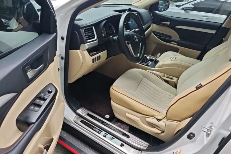Used Toyota Highlander 2021 2.0T Four-Wheel Drive Elite Edition 7-Seater Driver Seat