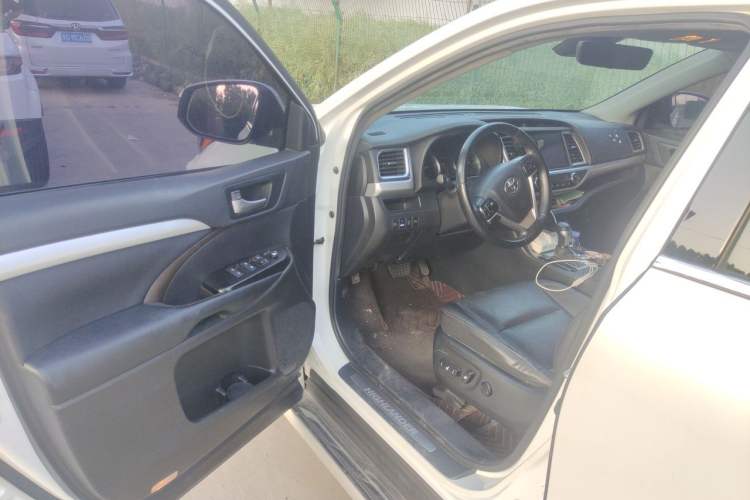 Used Toyota Highlander 2021 2.0T Four-Wheel Drive Luxury Edition 7 Seats Driver Seat