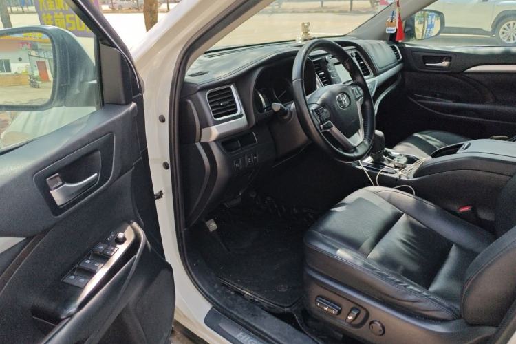 Used Toyota Highlander 2021 2.0T Four-Wheel Drive Elite Edition 7-Seater Driver Seat