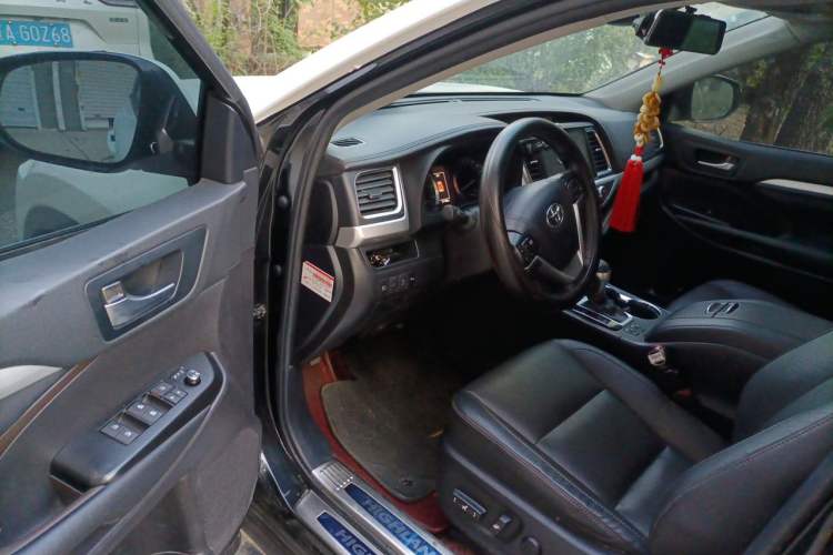 Used Toyota Highlander 2021 2.0T Four-Wheel Drive Prestige Version 7 Seats Driver Seat