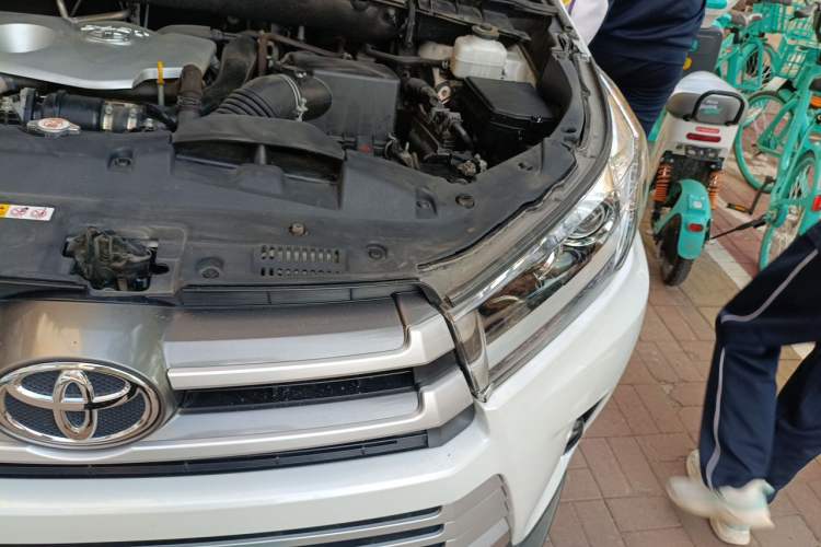 Used Toyota Highlander 2021 2.0T Four-Wheel Drive Elite Edition 7-Seater Engine Bay Left