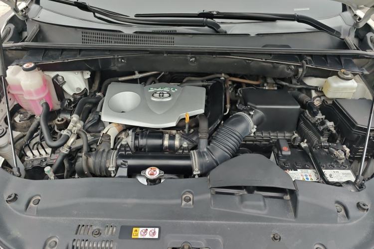 Used Toyota Highlander 2021 2.0T Two-Wheel Drive Elite Version 7-Seater Engine Bay