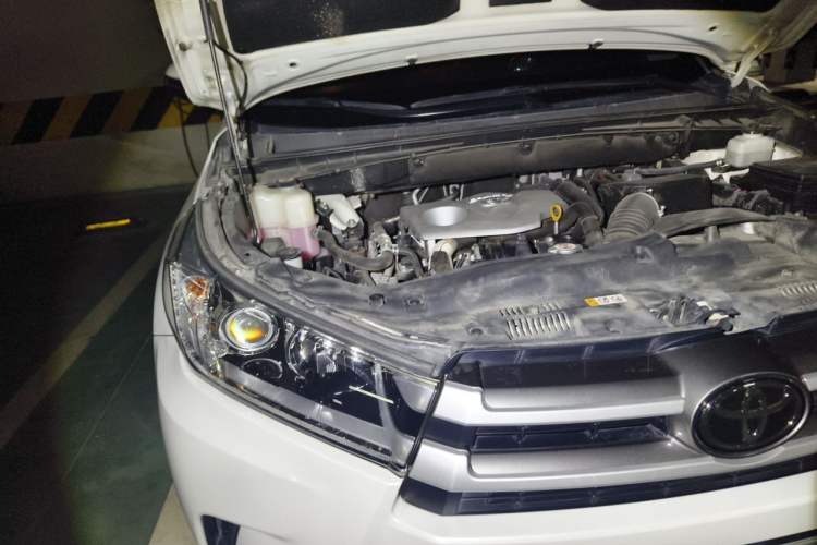 Used Toyota Highlander 2021 2.0T Four-Wheel Drive Luxury Edition 7 Seats Engine Bay Right