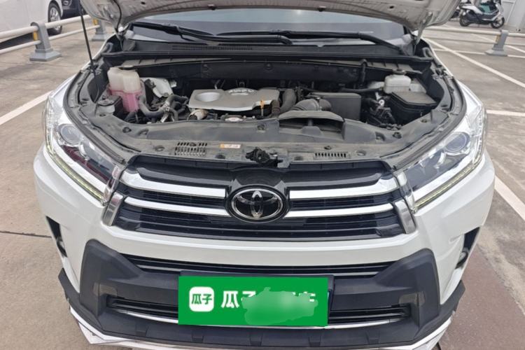 Used Toyota Highlander 2021 2.0T Four-Wheel Drive Prestige Version 7 Seats Engine Bay