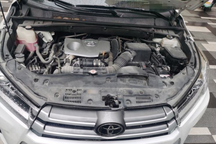 Used Toyota Highlander 2021 2.0T Four-Wheel Drive Luxury Edition 7 Seats Engine Bay