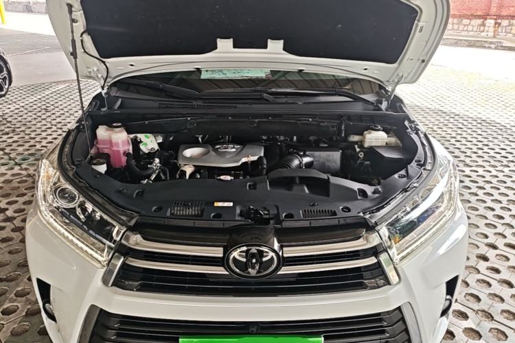 Used Toyota Highlander 2021 2.0T Four-Wheel Drive Prestige Version 7 Seats Engine Bay