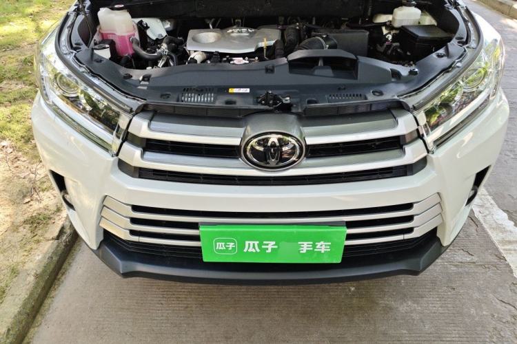 Used Toyota Highlander 2021 2.0T Four-Wheel Drive Luxury Edition 7 Seats Engine Bay