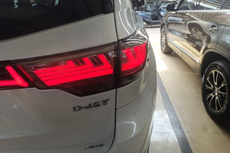 Used Toyota Highlander 2021 2.0T Four-Wheel Drive Elite Edition 7-Seater Exterior 3