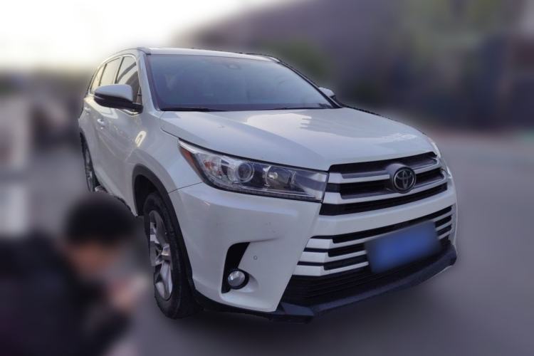 Used Toyota Highlander 2021 2.0T Four-Wheel Drive Luxury Edition 7 Seats Front Right 45 Deg