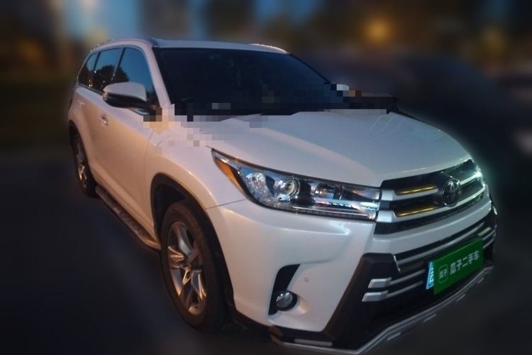 Used Toyota Highlander 2021 2.0T Four-Wheel Drive Luxury Edition 7 Seats Front Right 45 Deg