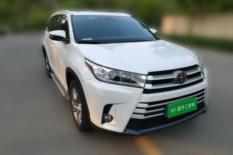 Used Toyota Highlander 2021 2.0T Four-Wheel Drive Luxury Edition 7 Seats Front Right 45 Deg