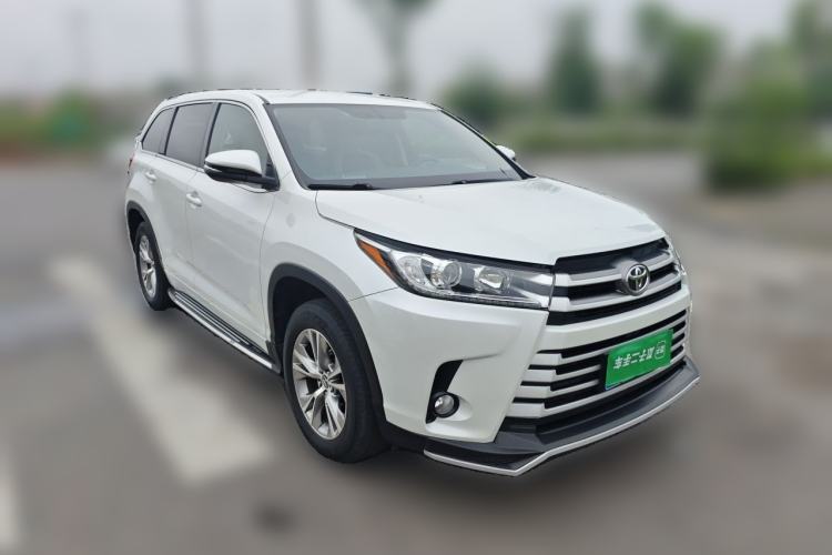 Used Toyota Highlander 2021 2.0T Two-Wheel Drive Elite Version 7-Seater Front Right 45 Deg