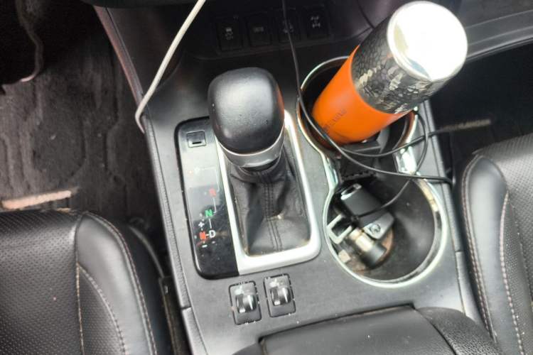 Used Toyota Highlander 2021 2.0T Four-Wheel Drive Luxury Edition 7 Seats Gear Lever
