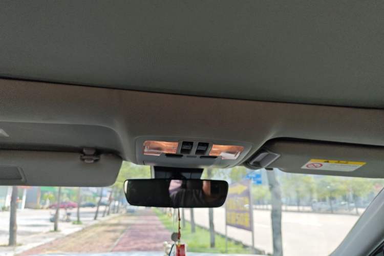 Used Toyota Highlander 2021 2.0T Four-Wheel Drive Elite Edition 7-Seater Headliner