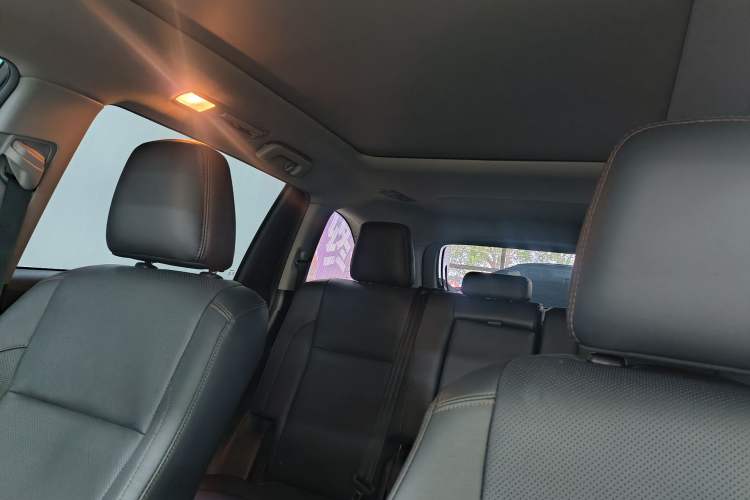 Used Toyota Highlander 2021 2.0T Four-Wheel Drive Luxury Edition 7 Seats Interior 7