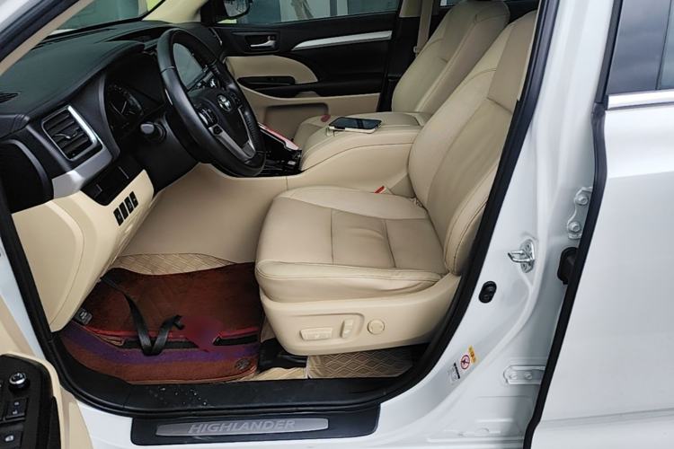 Used Toyota Highlander 2021 2.0T Two-Wheel Drive Luxury Edition 7 Seats Left Front Seat