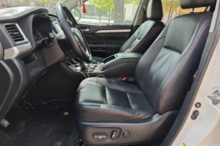 Used Toyota Highlander 2021 2.0T Four-Wheel Drive Elite Edition 7-Seater Left Front Seat
