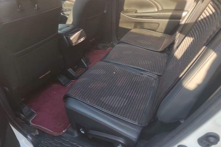 Used Toyota Highlander 2021 2.0T Four-Wheel Drive Luxury Edition 7 Seats Left Rear Seat
