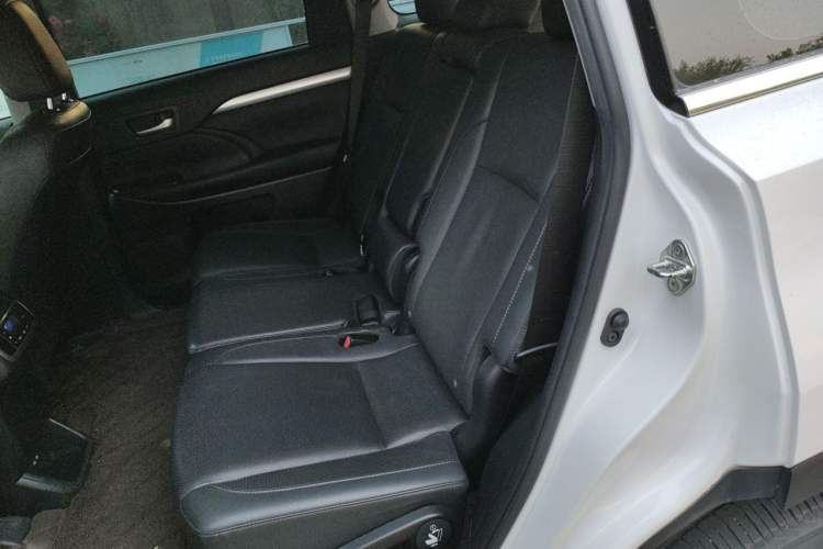 Used Toyota Highlander 2021 2.0T Four-Wheel Drive Luxury Edition 7 Seats Left Rear Seat