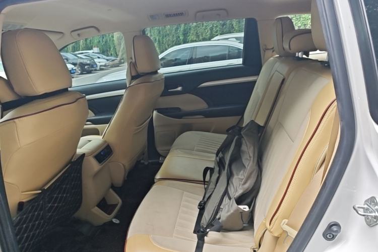 Used Toyota Highlander 2021 2.0T Four-Wheel Drive Elite Edition 7-Seater Left Rear Seat