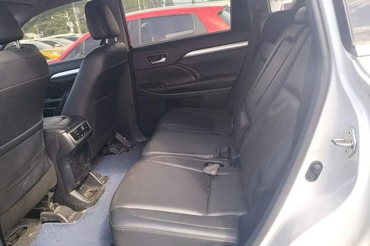 Used Toyota Highlander 2021 2.0T Four-Wheel Drive Luxury Edition 7 Seats Left Rear Seat