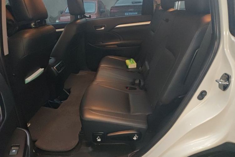 Used Toyota Highlander 2021 2.0T Four-Wheel Drive Luxury Edition 7 Seats Left Rear Seat
