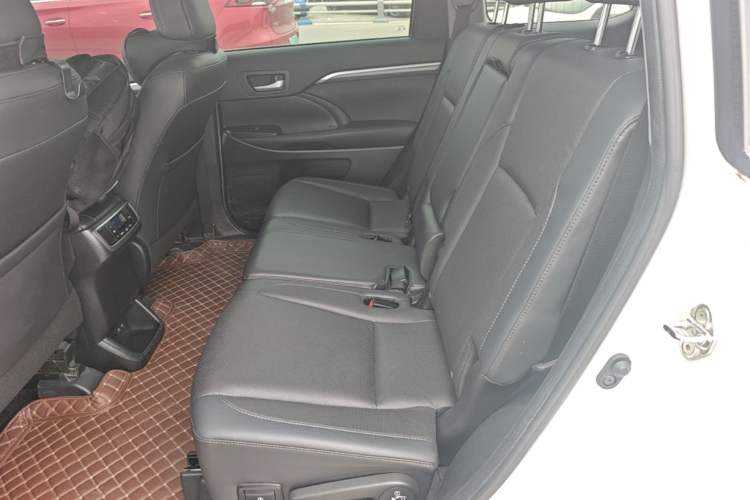 Used Toyota Highlander 2021 2.0T Four-Wheel Drive Prestige Version 7 Seats Left Rear Seat