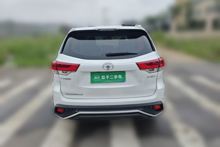 Used Toyota Highlander 2021 2.0T Two-Wheel Drive Elite Version 7-Seater Rear
