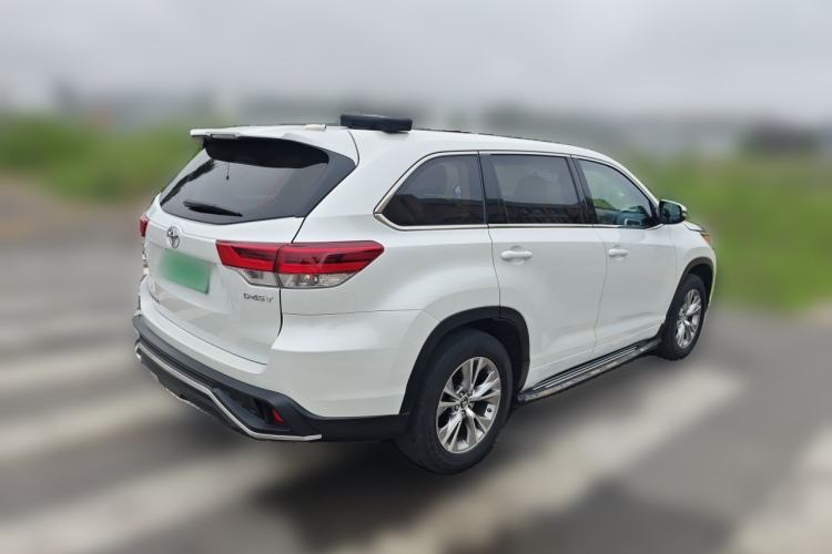 Used Toyota Highlander 2021 2.0T Two-Wheel Drive Elite Version 7-Seater Rear Right 45 Deg