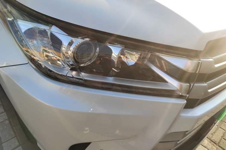 Used Toyota Highlander 2021 2.0T Four-Wheel Drive Luxury Edition 7 Seats Right Front Headlight