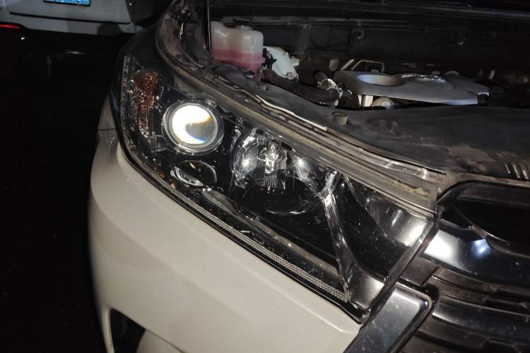 Used Toyota Highlander 2021 2.0T Four-Wheel Drive Luxury Edition 7 Seats Right Front Headlight