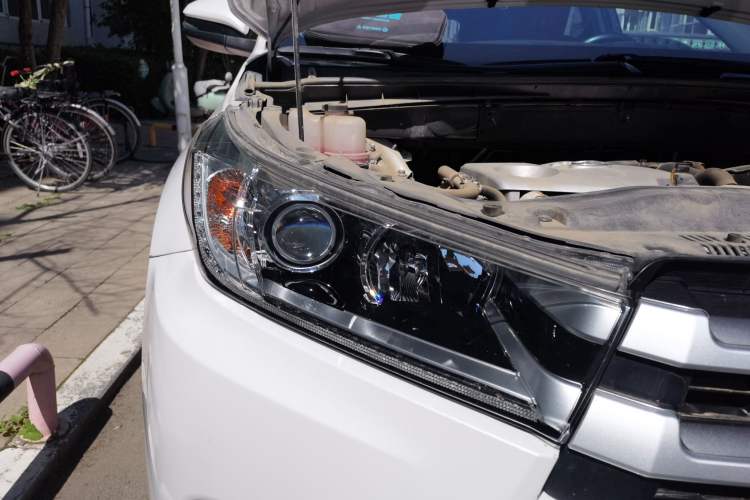 Used Toyota Highlander 2021 2.0T Four-Wheel Drive Luxury Edition 7 Seats Right Front Headlight