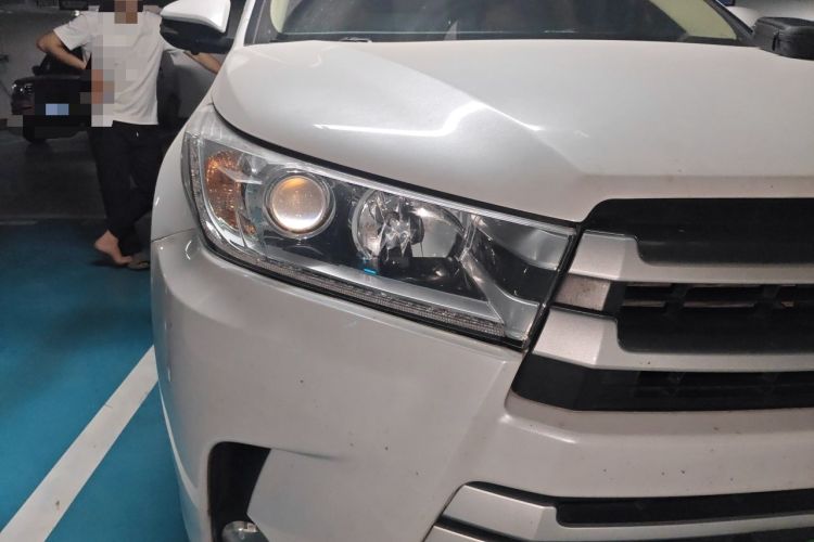 Used Toyota Highlander 2021 2.0T Four-Wheel Drive Elite Edition 7-Seater Right Front Headlight