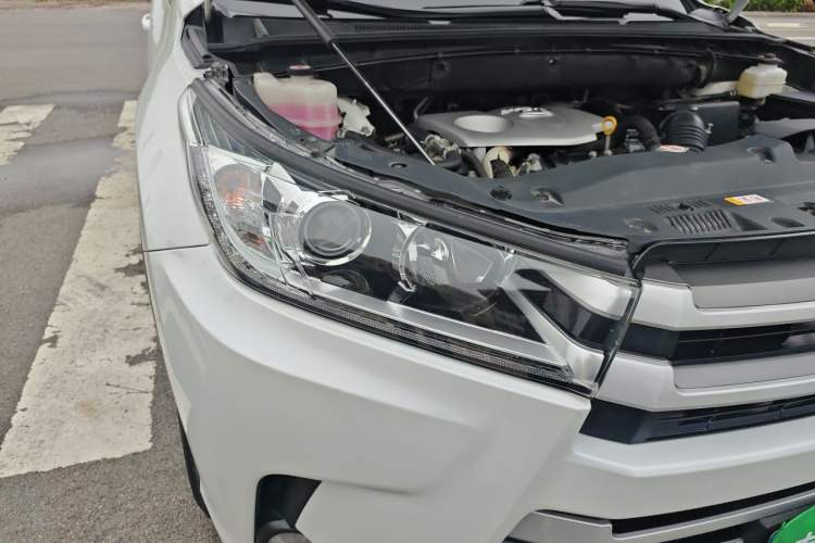 Used Toyota Highlander 2021 2.0T Two-Wheel Drive Elite Version 7-Seater Right Front Headlight