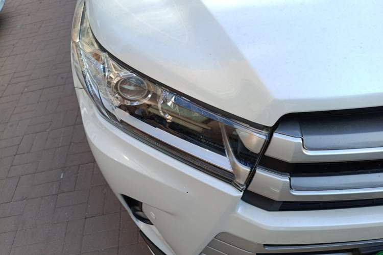 Used Toyota Highlander 2021 2.0T Four-Wheel Drive Elite Edition 7-Seater Right Front Headlight