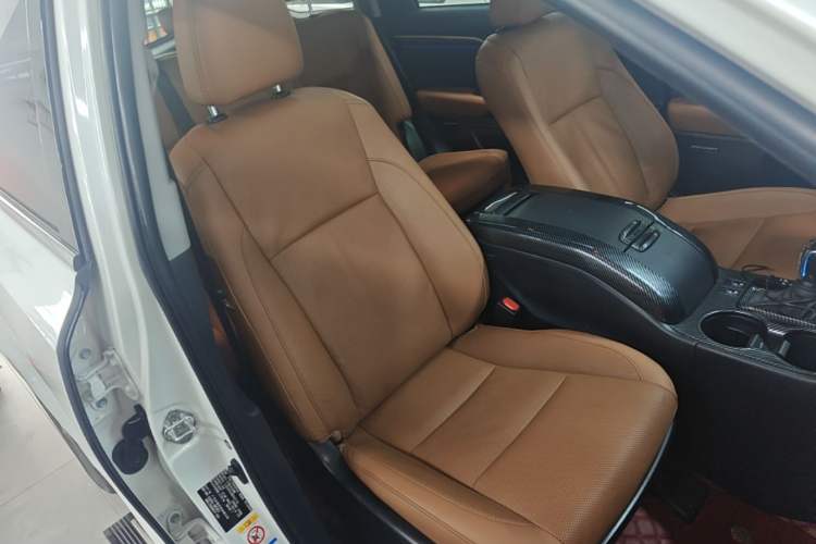 Used Toyota Highlander 2021 2.0T Four-Wheel Drive Prestige Version 7 Seats Right Front Seat