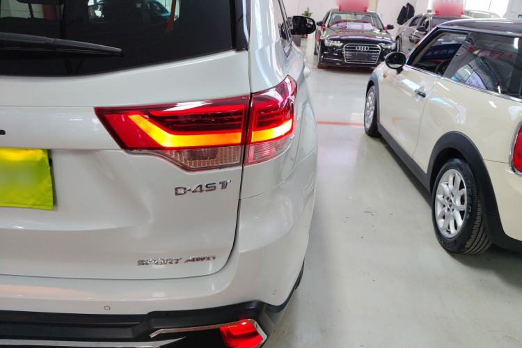 Used Toyota Highlander 2021 2.0T Four-Wheel Drive Prestige Version 7 Seats Right Rear Taillight