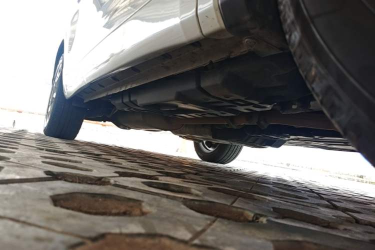 Used Toyota Highlander 2021 2.0T Four-Wheel Drive Prestige Version 7 Seats Right Side Sill