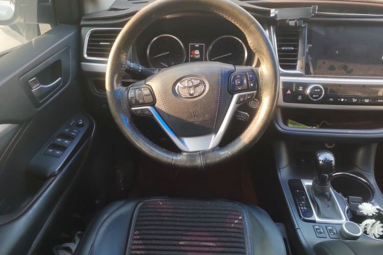 Used Toyota Highlander 2021 2.0T Four-Wheel Drive Luxury Edition 7 Seats Steering Wheel