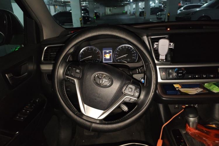 Used Toyota Highlander 2021 2.0T Four-Wheel Drive Luxury Edition 7 Seats Steering Wheel