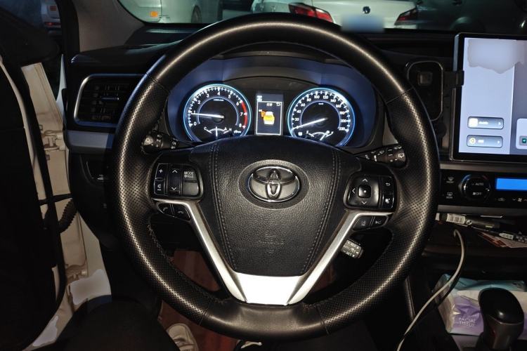 Used Toyota Highlander 2021 2.0T Four-Wheel Drive Luxury Edition 7 Seats Steering Wheel