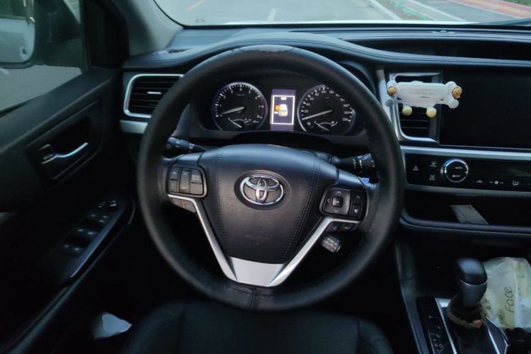 Used Toyota Highlander 2021 2.0T Four-Wheel Drive Luxury Edition 7 Seats Steering Wheel