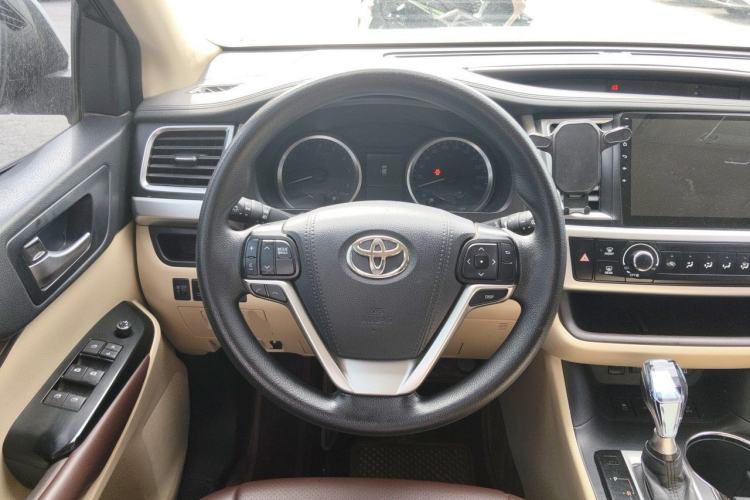 Used Toyota Highlander 2021 2.0T Four-Wheel Drive Elite Edition 7-Seater Steering Wheel